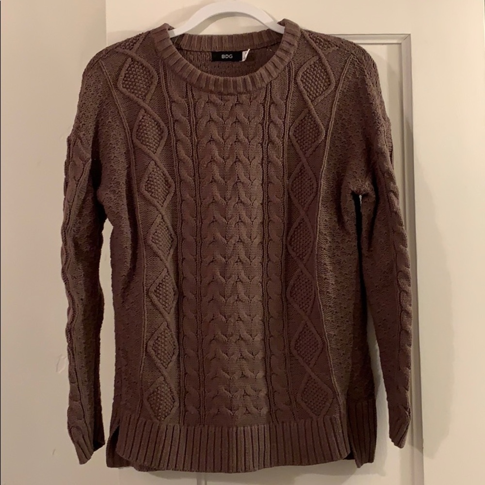 Light brown sweater, great condition.